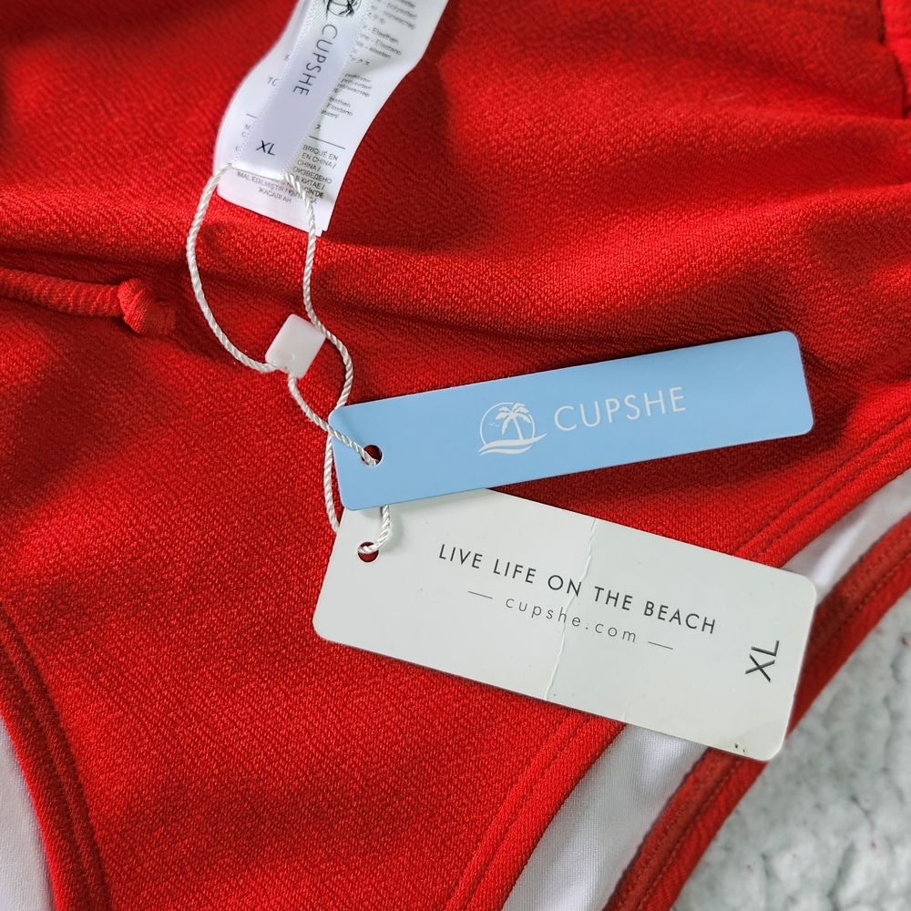 Cupshe Red Bikini Set - Picture 3 of 9